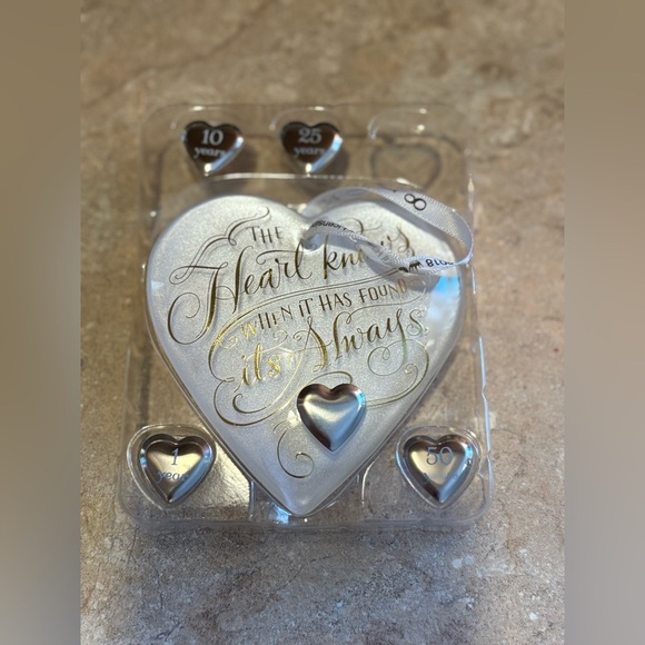 Hallmark Keepsake Ornament 2018 Glass Heart Happy Anniversary Customizable NIB - Picture 6 of 8